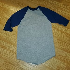 3/4 sleeve shirt